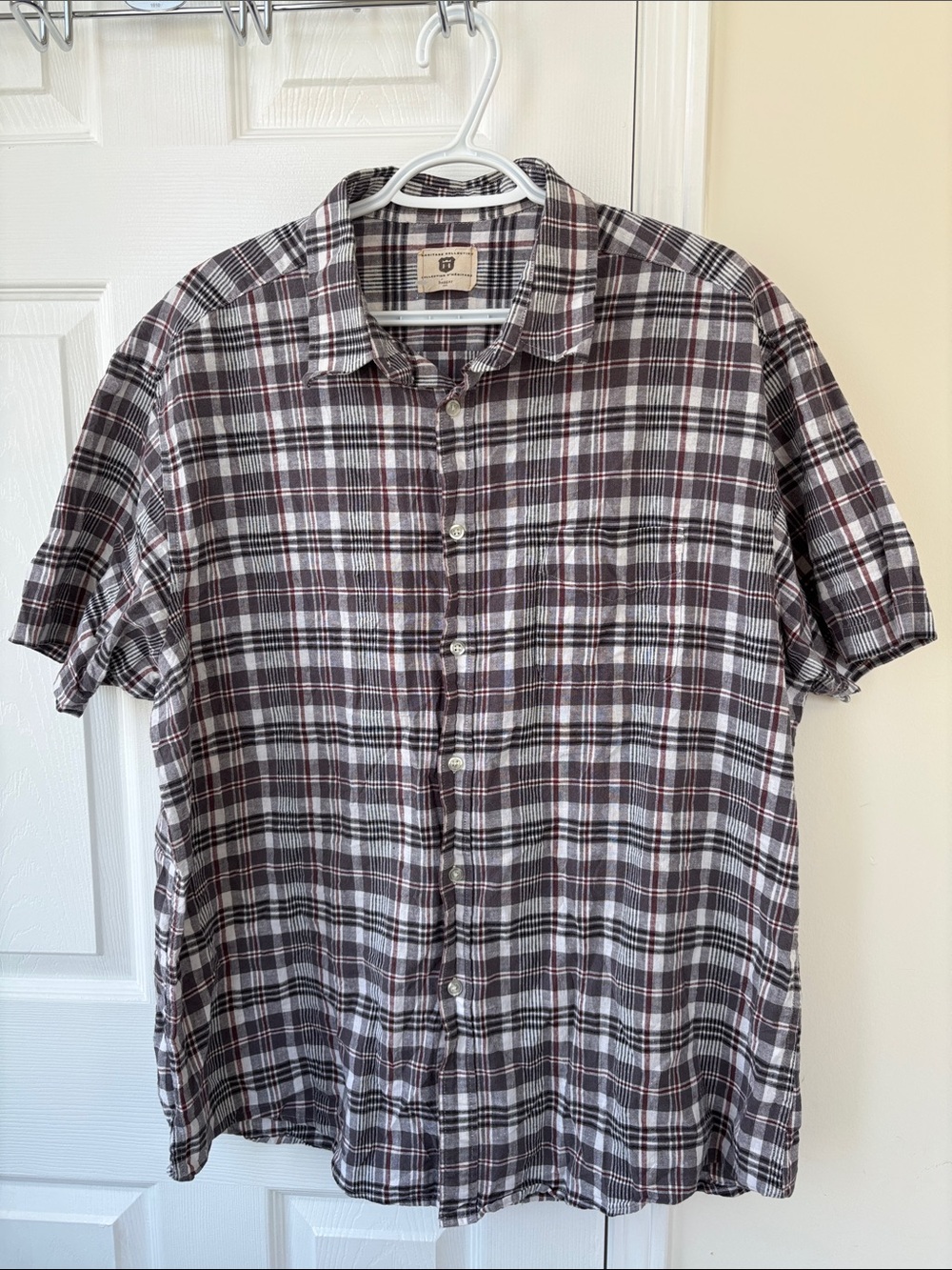 Haggar Men's Short-Sleeve Plaid Button-Up Shirt Preppy University Grey Red XL